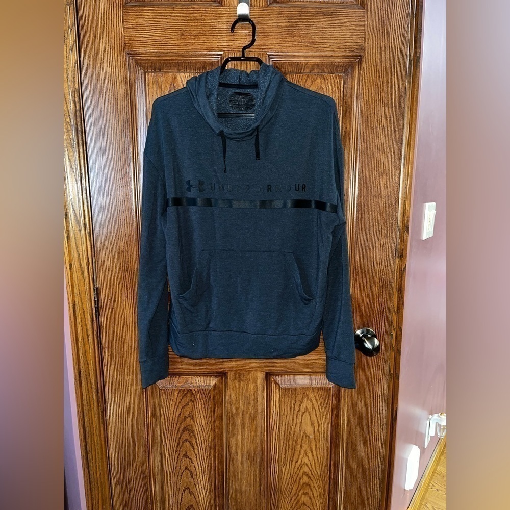 UNDER armour sweater